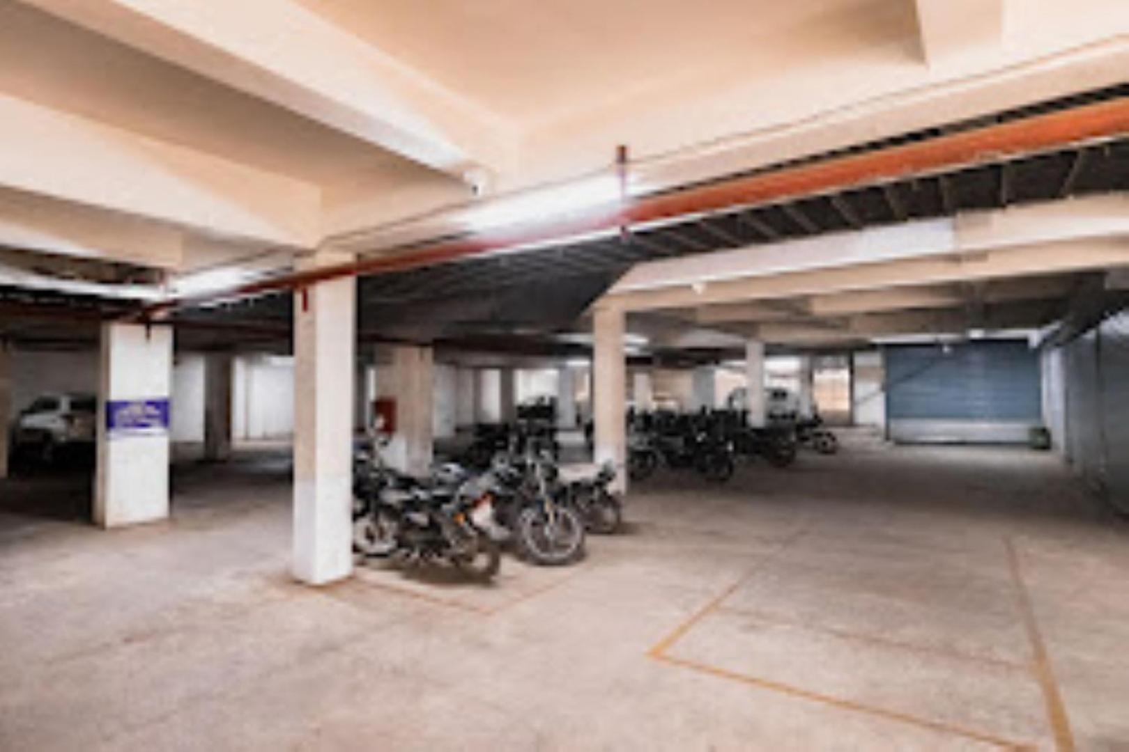 Lennox Hotel , Surat Dış mekan fotoğraf
